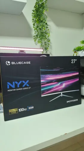 Monitor Gamer Branco Bluecase NYX 27'' 100HZ