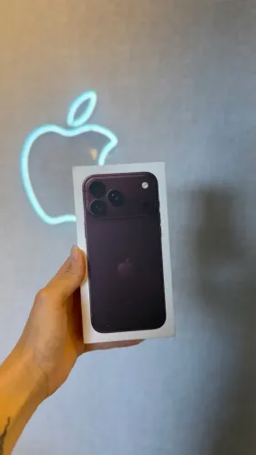 Iphone 18 pro max bordo 256GB