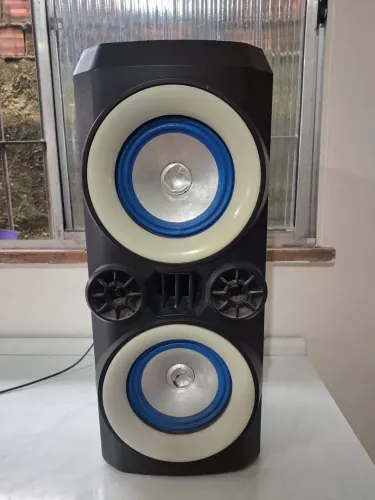 Caixa de Som Mini Torre Multilaser Neon X (com defeito)