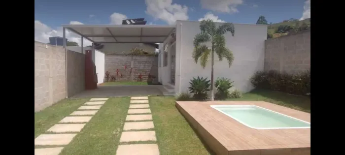 Alugo casa no Náutico - Juiz de Fora 