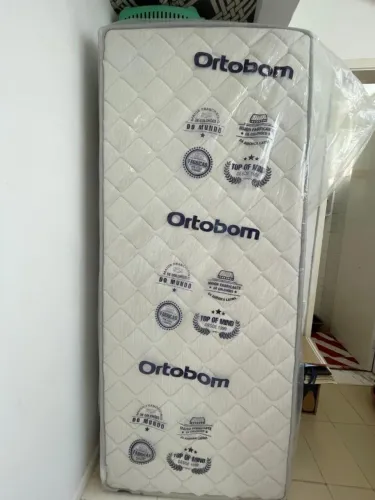 Colchão solteiro espuma seminovo ORTOBOM Base grátis