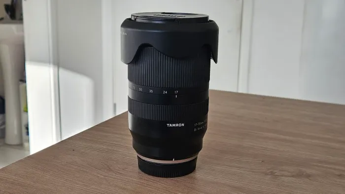 Lente Tamron 17-70 F2.8 Di-III para Fujifilm/Montagem X