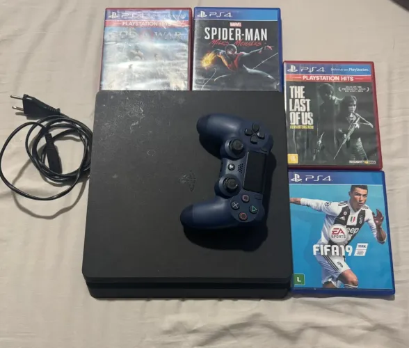 Ps4 slim 1tr