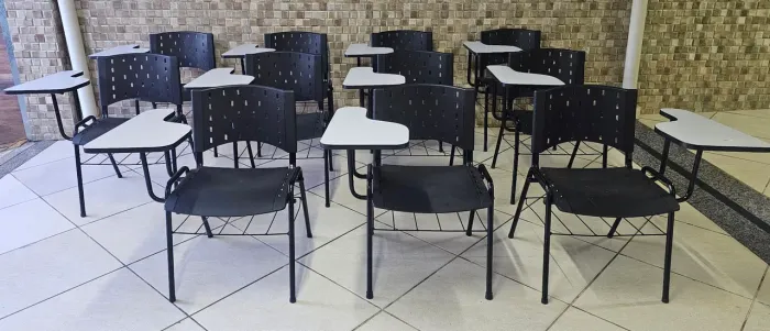 CARTEIRAS ESCOLARES USADAS 