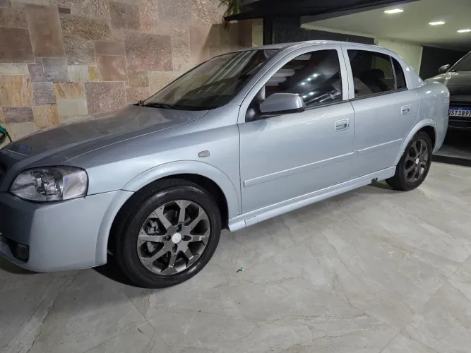 Chevrolet Astra Sed. Advant. 2.0 8V MPFI Flexp. 4P 2009