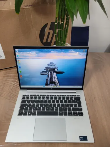Notebook HP Elitebook Ultra 5 vPro Impecável
