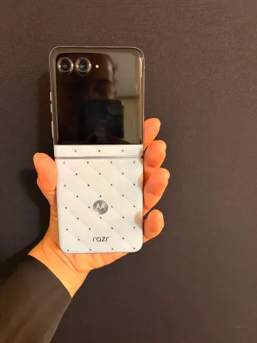 Motorola Razr 60 Swarovski 