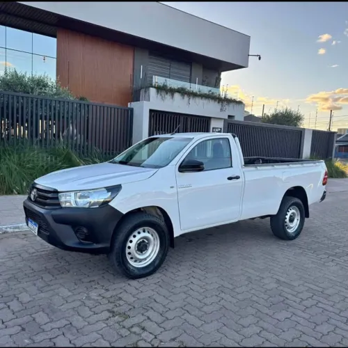 Toyota Hilux CS 4X4 2.8 TDI Diesel Mec. 2020