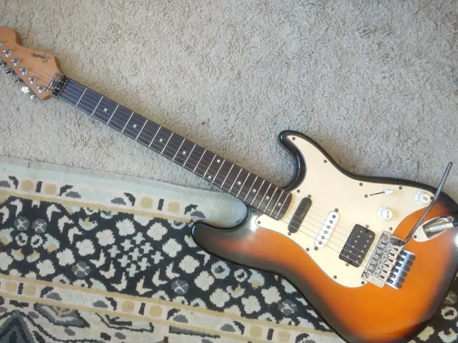 Guitarra Squier Stratocaster 
