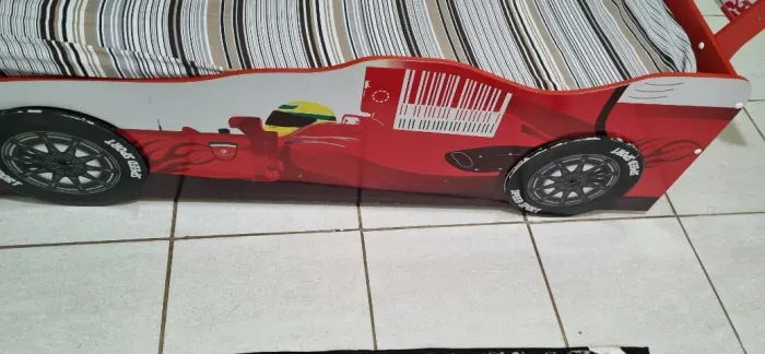 Cama infantil de carro