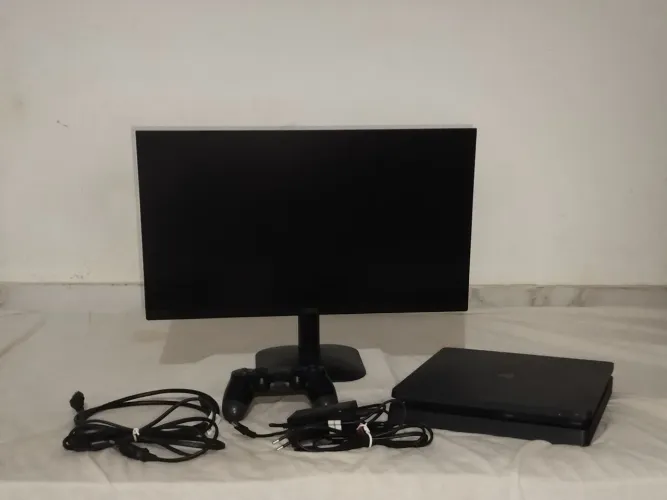 PS 4 + monitor de 23 polegadas