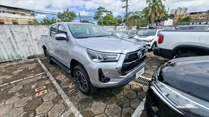 Toyota Hilux CD SRV 4X4 2.8 TDI Diesel Aut. 2025
