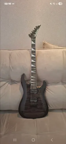JACKSON DINKY ARCH TOP JS32Q DKA HT