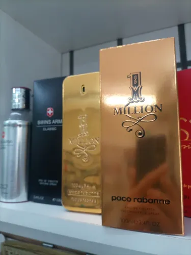 PERFUME IMPORTADO MILLION GOLD E SWINS ARMI