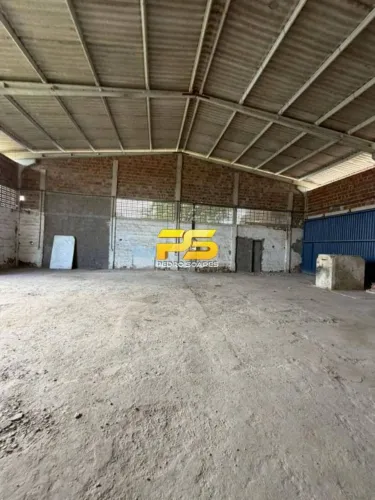 GALPÃO COM 1.200m² PARA LOCAÇÃO NO DISTRITO INDUSTRIAL