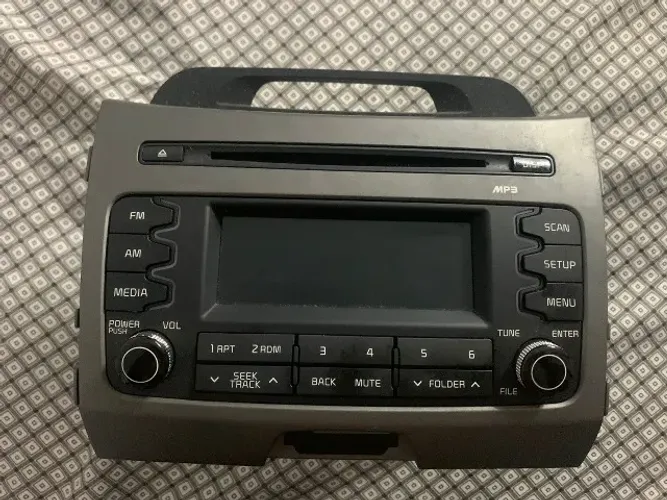 Som automotivo original Hyundai Mobis (somente aparelho)