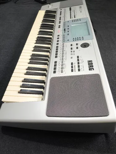 TECLADO KORG PA50 TODO PROGRAMADO EM ÓTIMO ESTADO E PREÇO EXCELENTE 