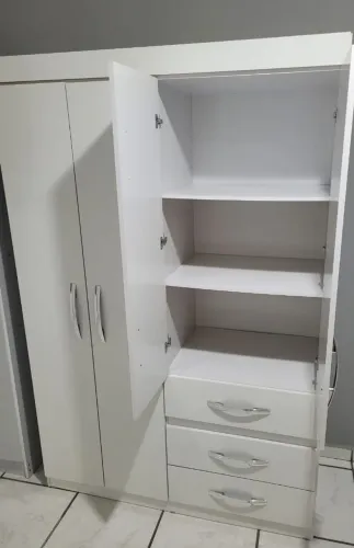 Guarda roupa infantil branco