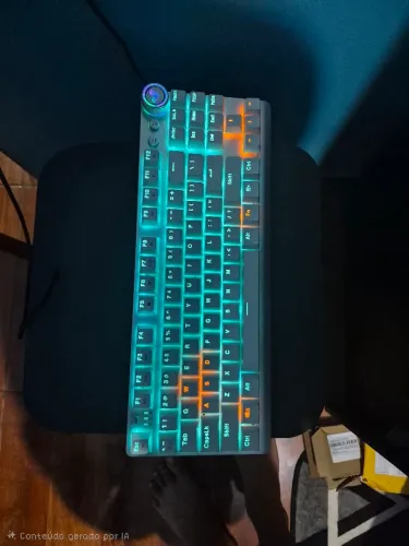 Teclado AULA F3001, 87 teclas<br><br>20:42<br><br>87 teclas<br><br>20:42<br><br>Swift Blue