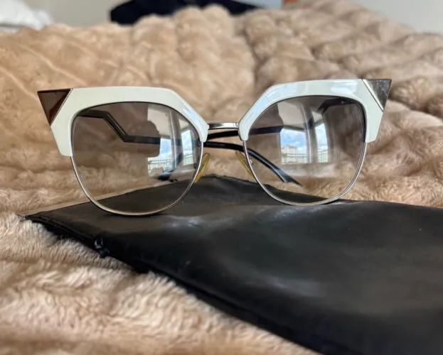 Óculos Fendi Gatinho