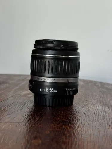 Canon EF-S 18-55mm f/3.5-5.6