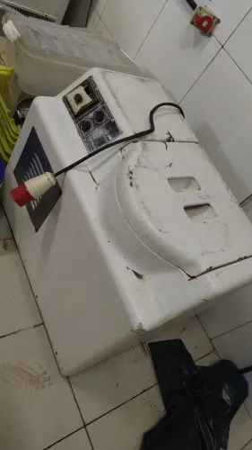Masseira rápida perfecta mexe 10kg. Trifásica.