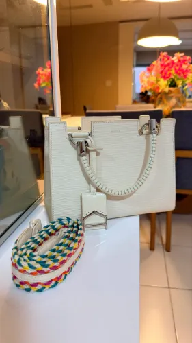 Bolsa Arezzo