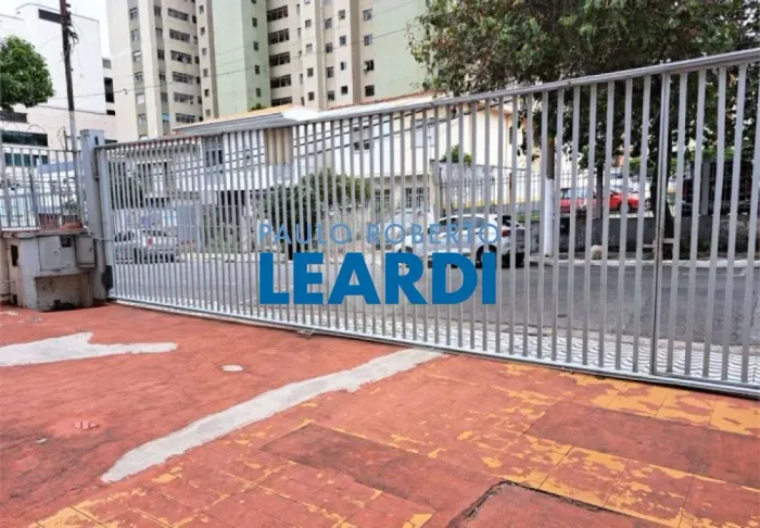 CASA ASSOBRADADA - PERDIZES - SP