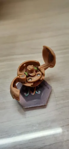 Bakugan Subterra Goren B1