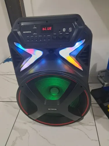 ? Caixa Amplificada Mondial Connect Lights Plus CM-700 ?