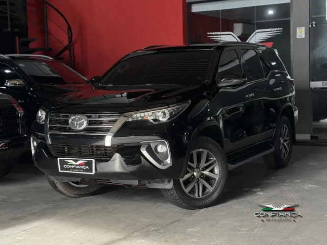 Toyota Hilux SW4 4X4 2.8 Diesel 2019