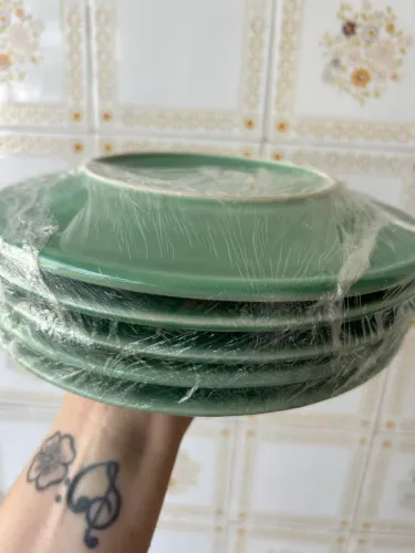 Conjunto de louça decorativa verde