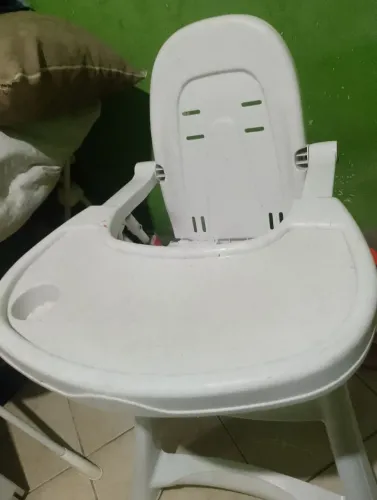 Cadeirinha de alimentação