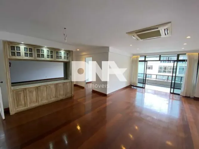 Apartamento : / Residencial / Barra da Tijuca