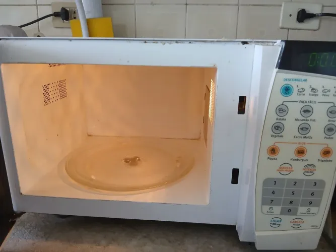 Micro-ondas Eletrolux 18 Litros