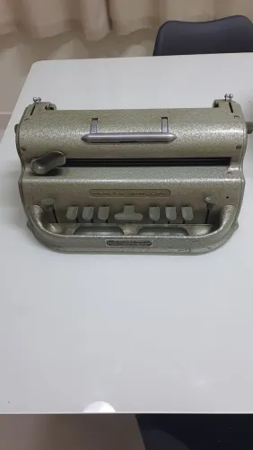 Vendo Máquina Braille
