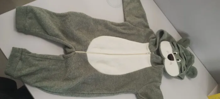 Macacão quentinho veste até 5 meses