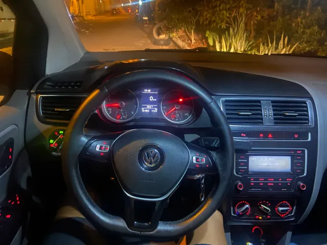 Volkswagen Fox Highline 1.6 Flex 16V 5P 2016