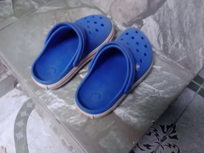 Crocs original 32 33 negócio valor