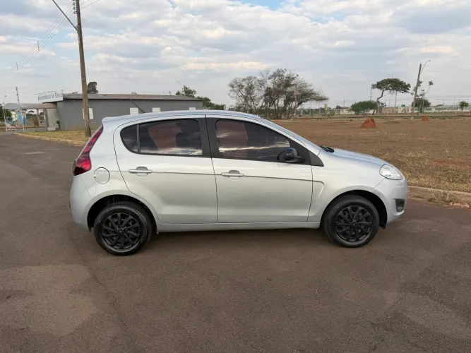 Fiat Palio Attractive 1.0 EVO Fire Flex 8V 5P 2017