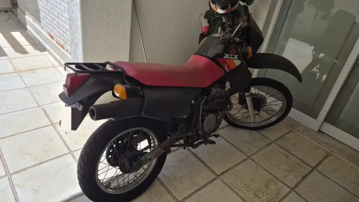 Honda XLX 350R único dono