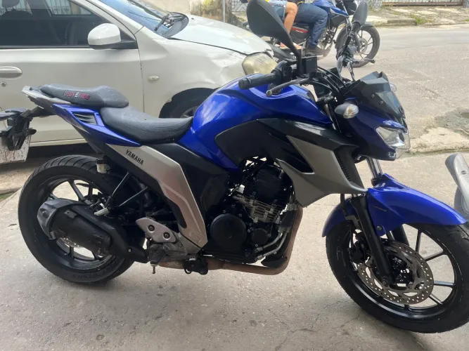 Fazer 250 , quitada no ponto de trasferir 