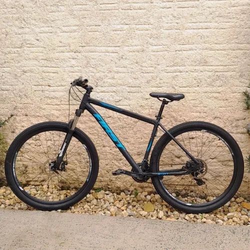 Bicicleta OGGI Hacker Sport Aro 29 21V - Quadro 19"