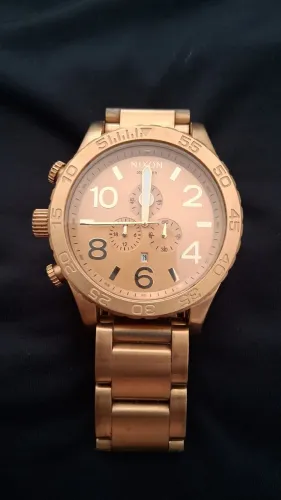 Relógio Nixon Dourado