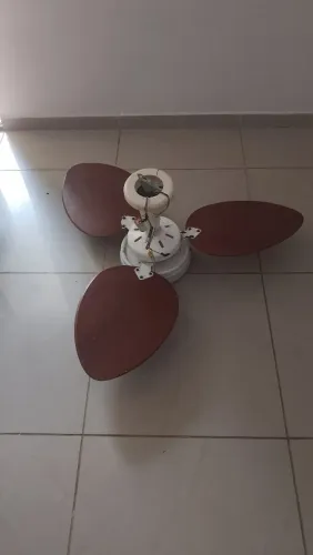 Ventilador de teto grande