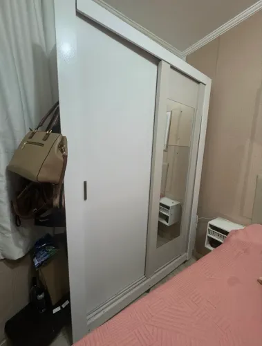 Vendo guarda roupa solteiro