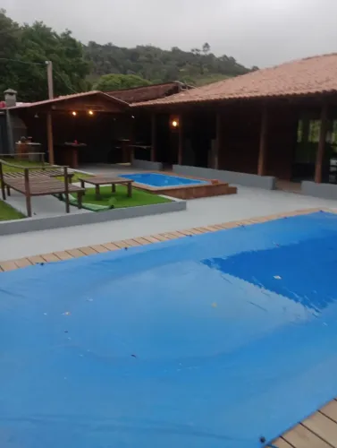 Alugo casa em chácara para finais de semana para até 15 pessoas valor 650 diária contato