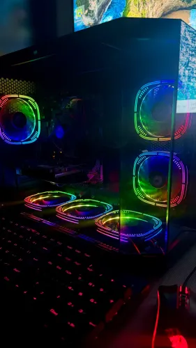 PC GAMER ASUS I5 10400F - 16GB RAM - 500GB SSD KINGSTON - AMD HD7670 4GB - Impecável