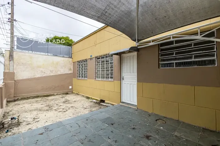Casa 3 quartos à venda no Rebouças próxima ao Teatro Paiol