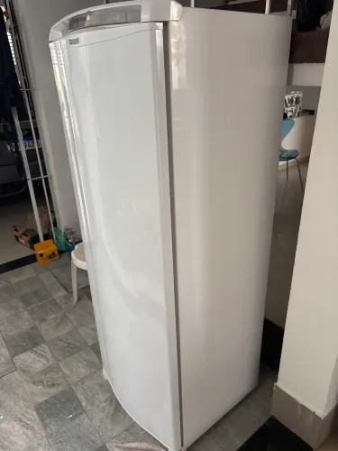 Vendo geladeira cônsul